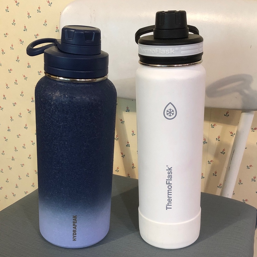 ThermoFlask White Insulated Bottle & Navy Gradient Water Bottle Duo